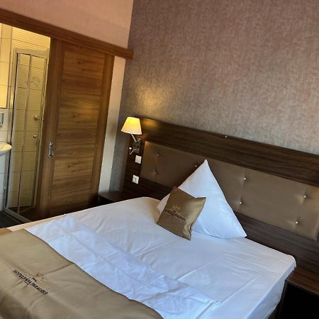 Hotel Pasa Paradies Kostenlose Parkplaetze Hanau Exterior foto